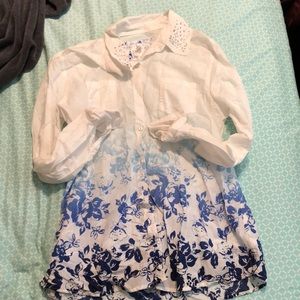 A really pretty long sleeve shirt